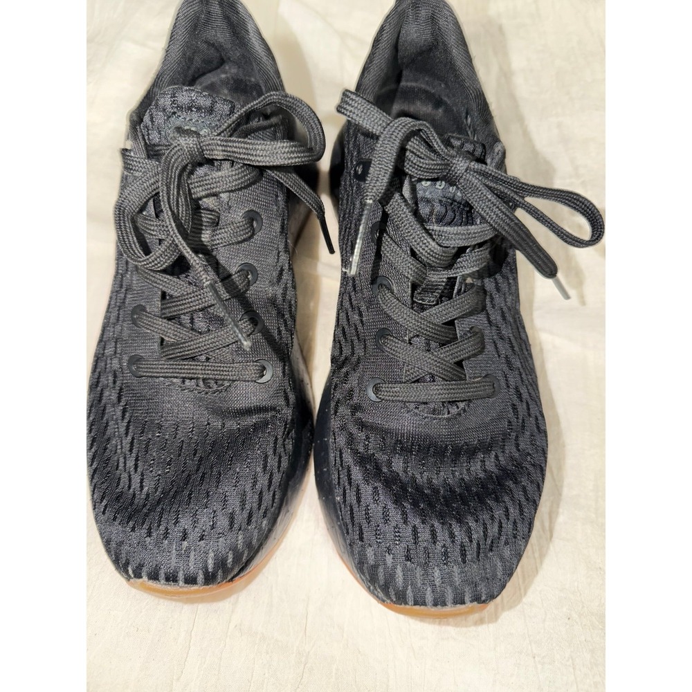 Nobull black Runner+ mesh upper sneakers men's 7 Women's 8.5 EU 40